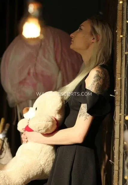 Wagga escorts Carina — 1