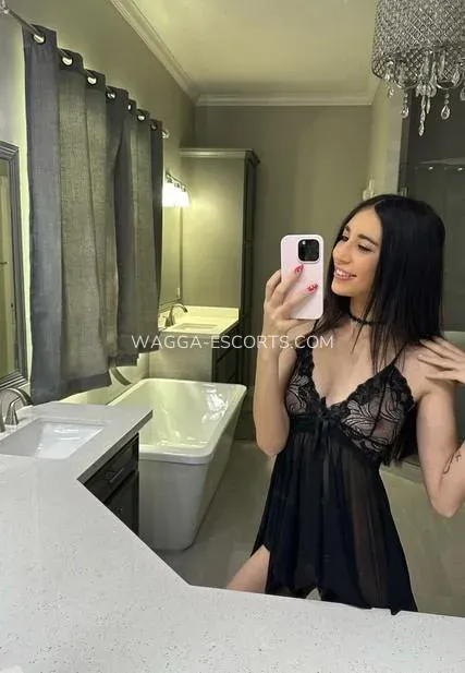 Wagga escorts Camila — 1
