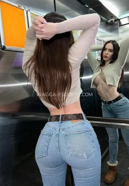 Wagga escorts Aniyah — 5