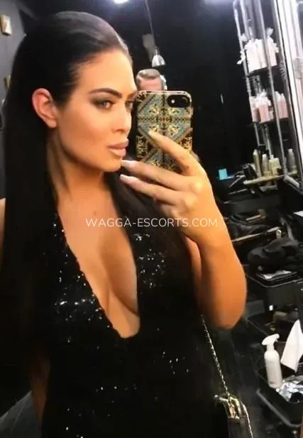 Wagga escorts Mia — 5