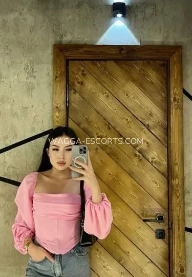 Wagga escorts Louise — 9