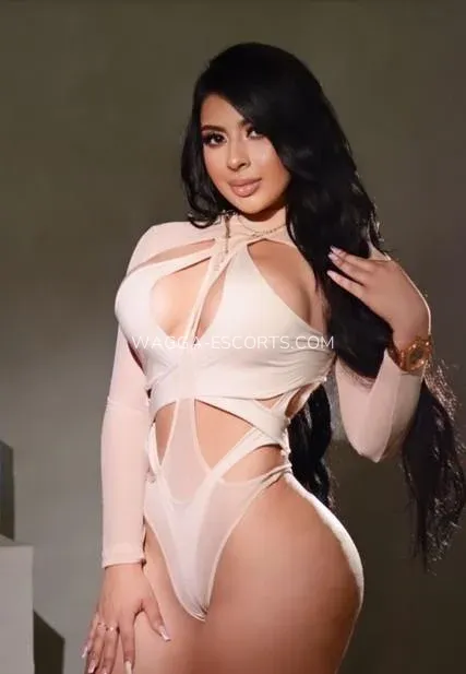 Wagga escorts Bella — 4