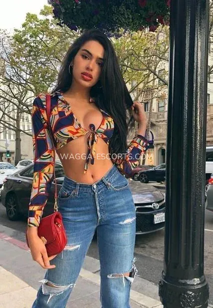 Wagga escorts Paris — 3