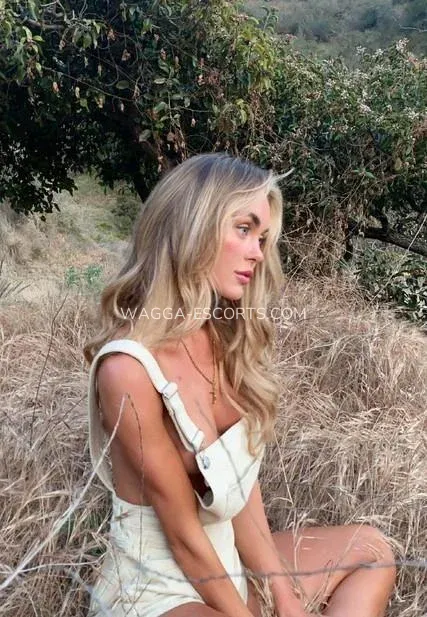 Wagga escorts Miranda — 7