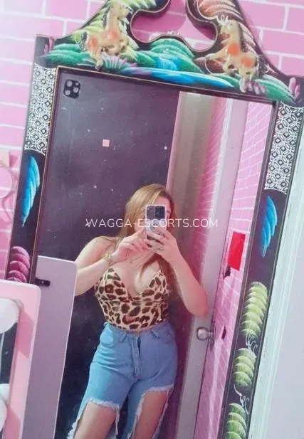Wagga escorts Melanie — 3