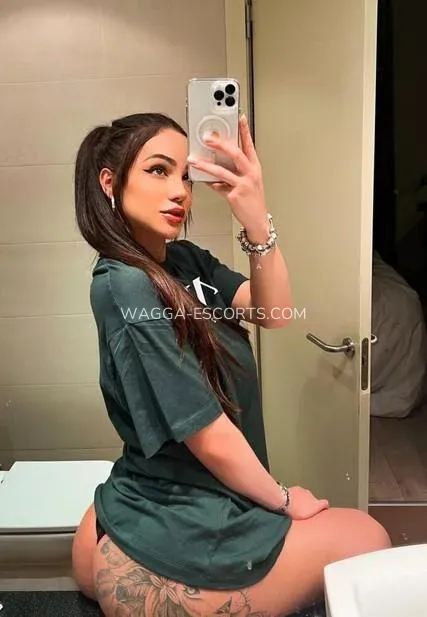 Wagga escorts Ariel — 4